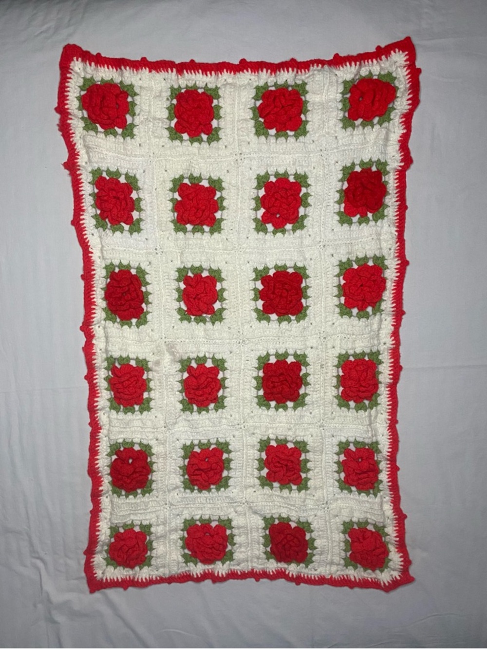 Crocheted Granny Afghan Throw Blanket 3D Puffy Red Roses Flowers 30x45 Inches